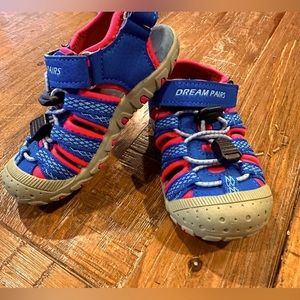 Girls Size 8 Hiking Sandal Dream Pairs